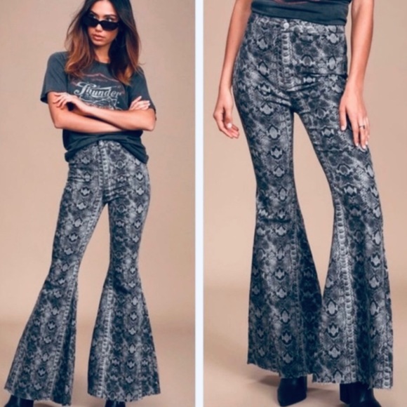 Free People We The Free Just Float On Flare Geo Snakeskin Print Bellbottom Pant - Picture 3 of 4